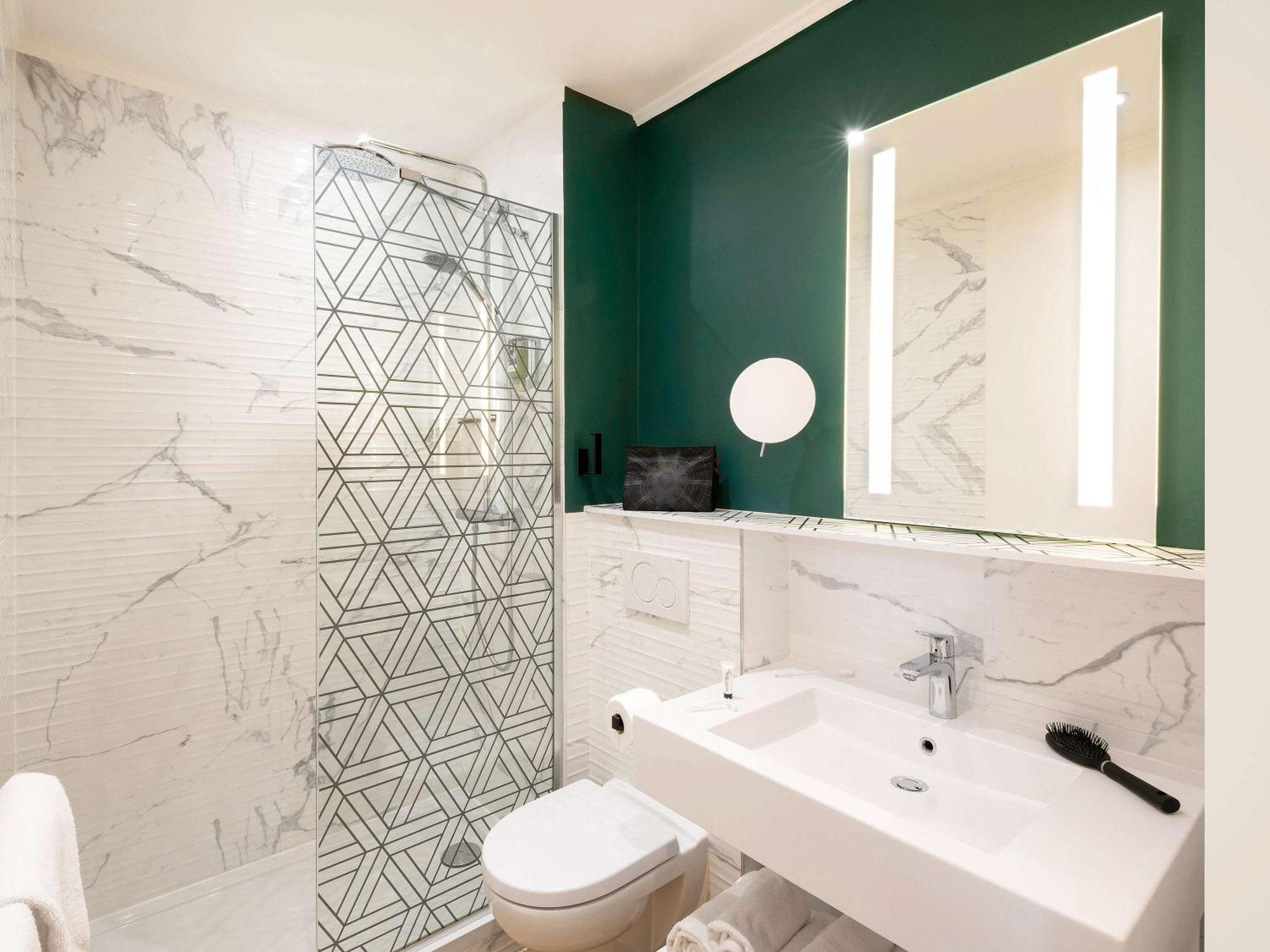 Hotel Mercure Centre Brotteaux 4*